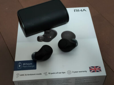 TrueControl ANC』RHA－地に足の着いた壮大な音を出すTWS | ダコ